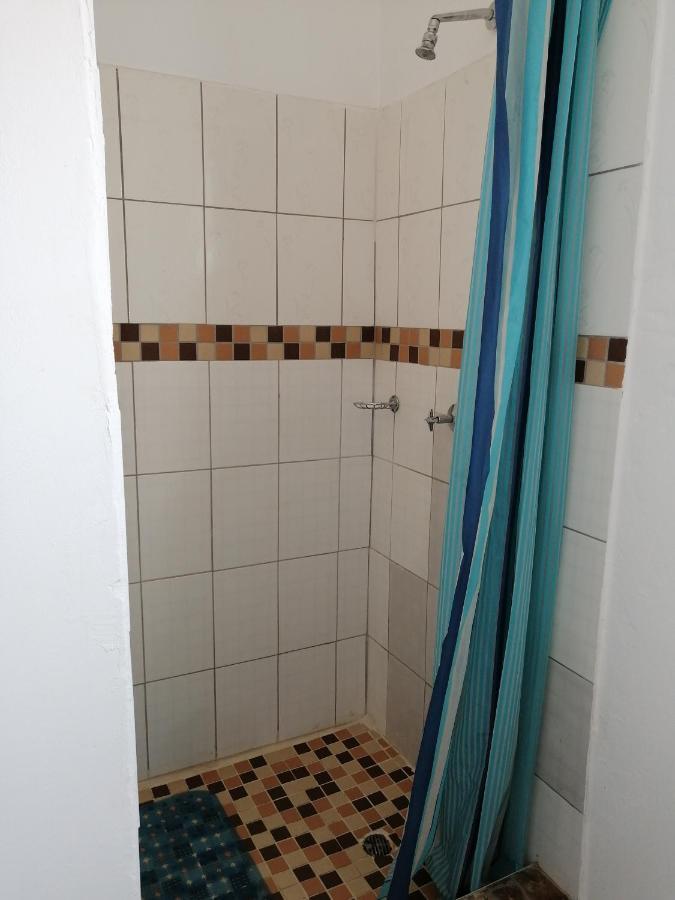 Looks Cottages Self Catering Apartments คาซาเนอ ภายนอก รูปภาพ